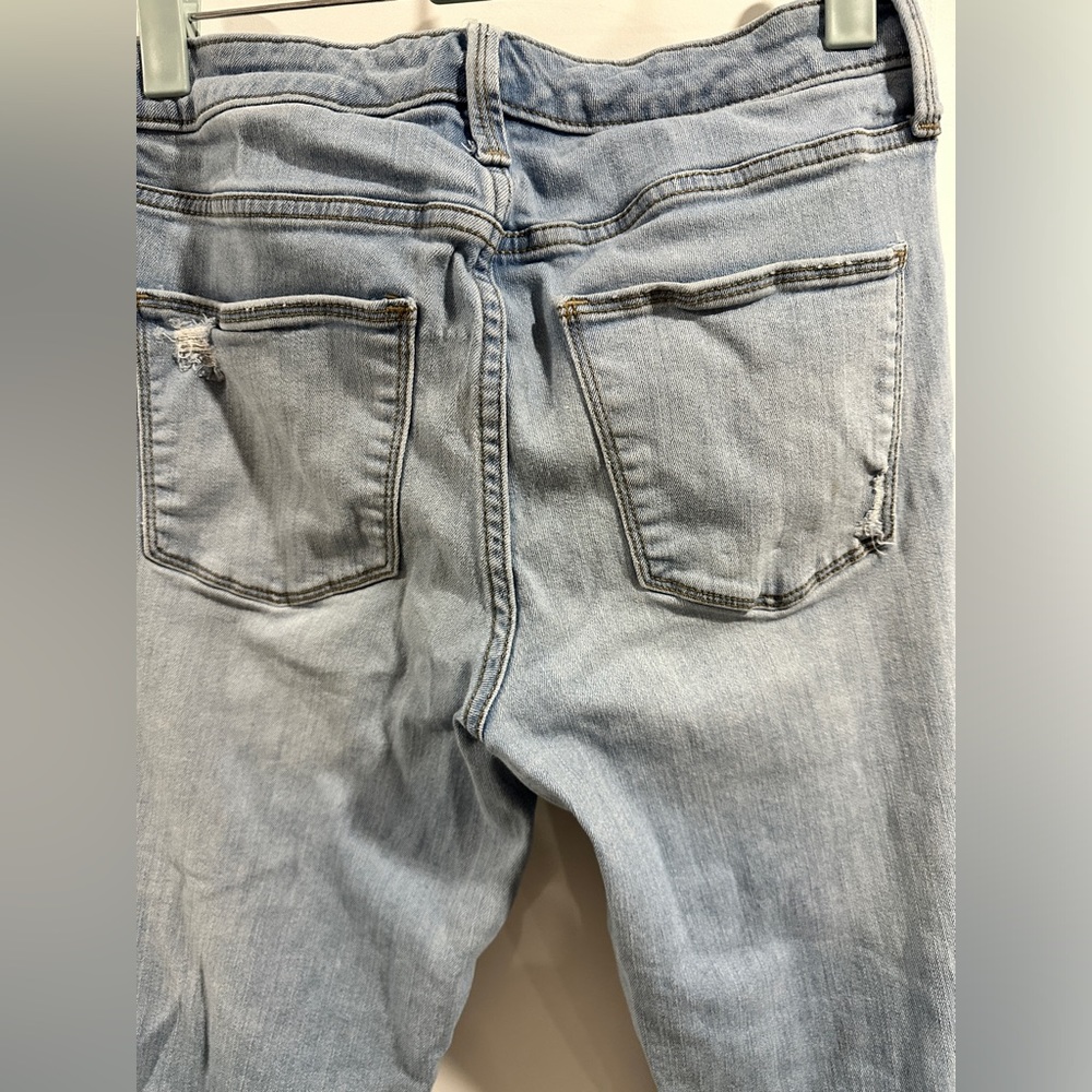 ⭐️SOLD⭐️Universal Thread Distressed Skinny Jeans - Picture 2 of 8